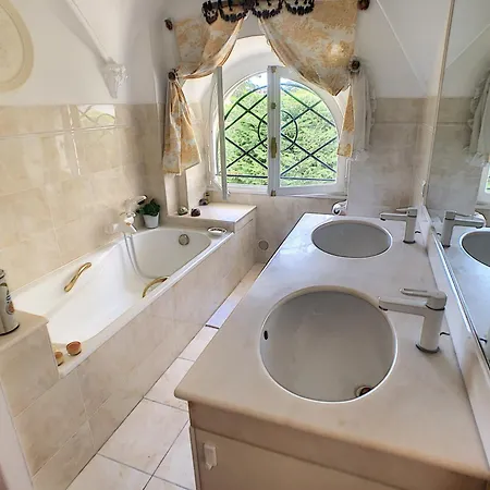 Apartment Riviera - Charming 2 Bdr Duplex