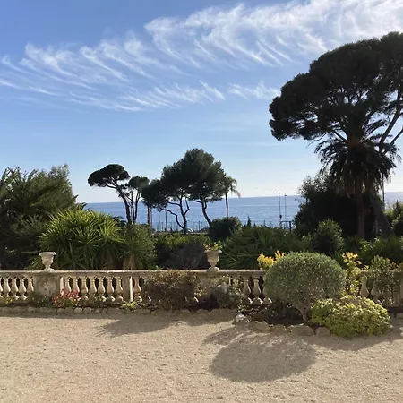 Riviera - Charming 2 Bdr Duplex Apartment Cannes