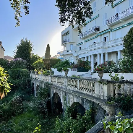 Riviera - Charming 2 Bdr Duplex Apartment *